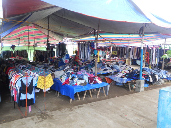 A typical 'ukay ukay' set up